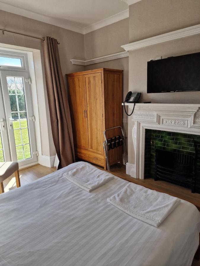 Broadway House Bed & Breakfast Laugharne Dış mekan fotoğraf
