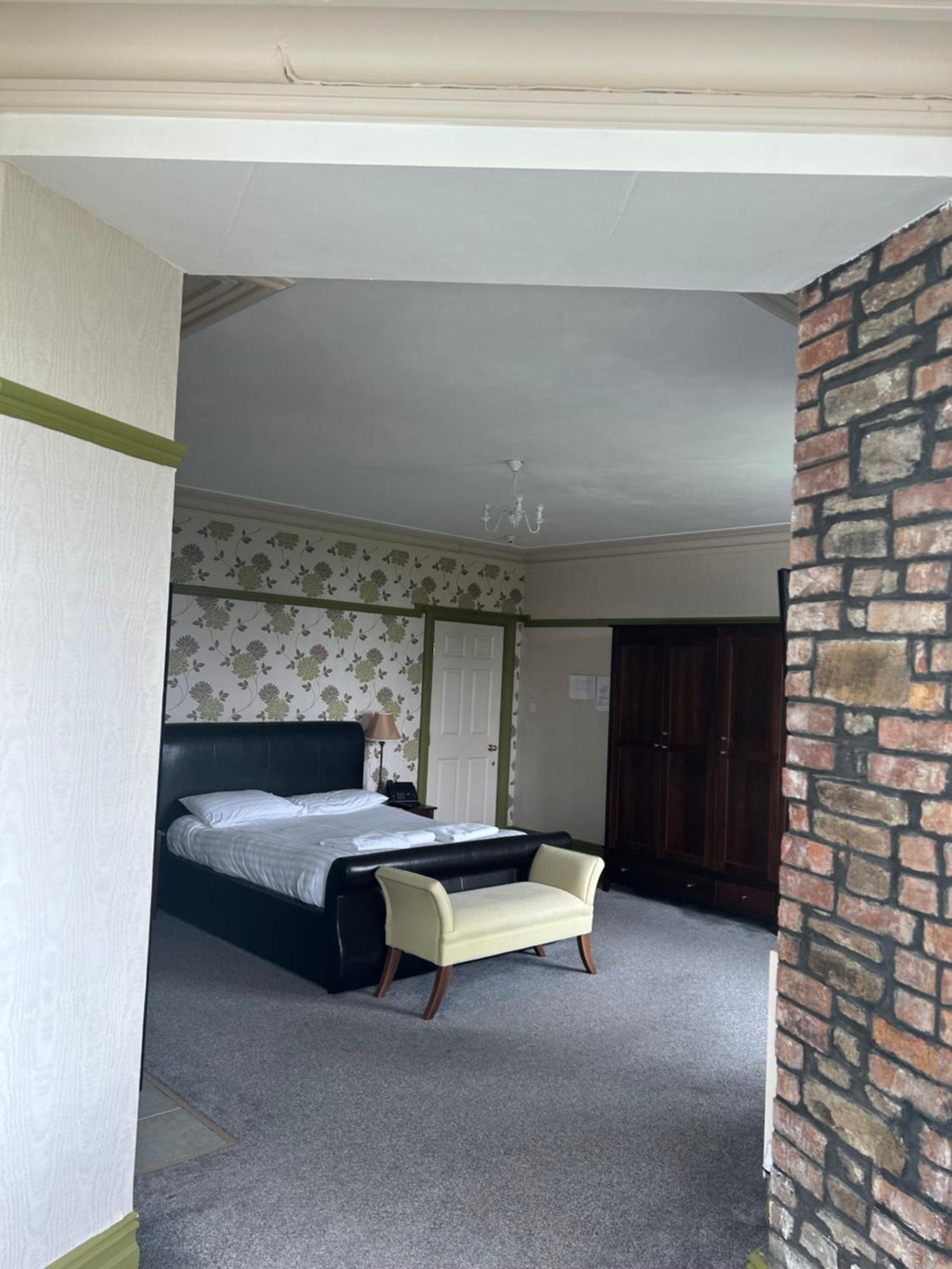 Broadway House Bed & Breakfast Laugharne Dış mekan fotoğraf